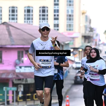 Runner Photo 7676515