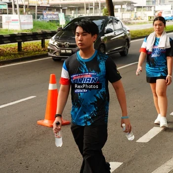 Runner Photo 7676523