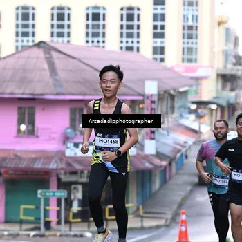 Runner Photo 7676532