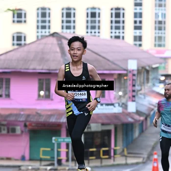 Runner Photo 7676535