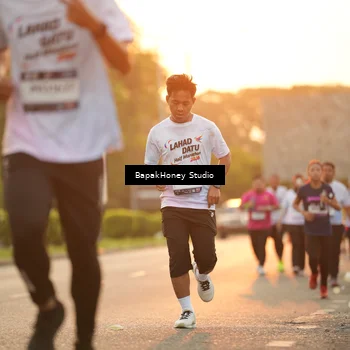 Runner Photo 7676543