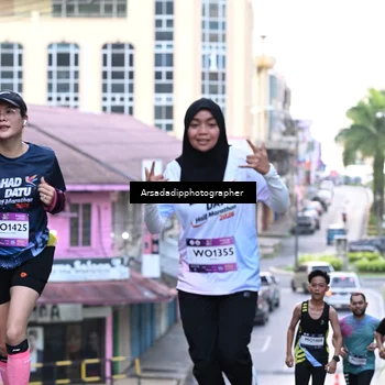Runner Photo 7676550