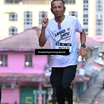 Runner Photo 7676561