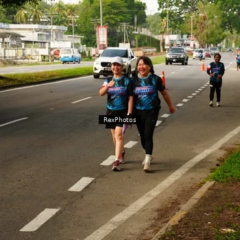 Runner Photo 7676565