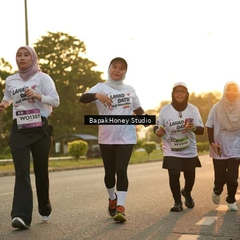 Runner Photo 7676570