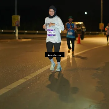 Runner Photo 7676604