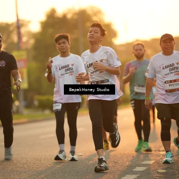 Runner Photo 7676605