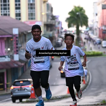 Runner Photo 7676629