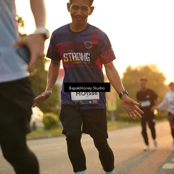 Runner Photo 7676637