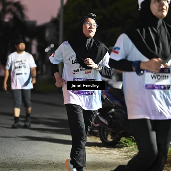 Runner Photo 7676641