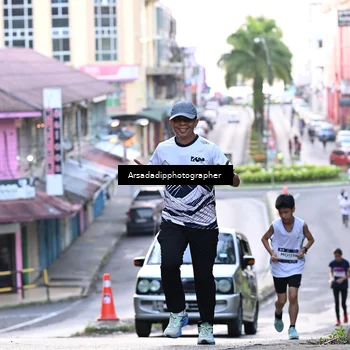 Runner Photo 7676650