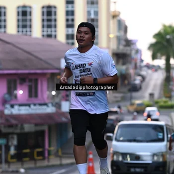 Runner Photo 7676653