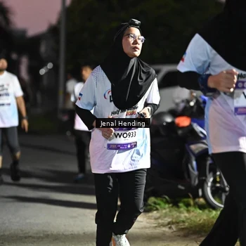 Runner Photo 7676658