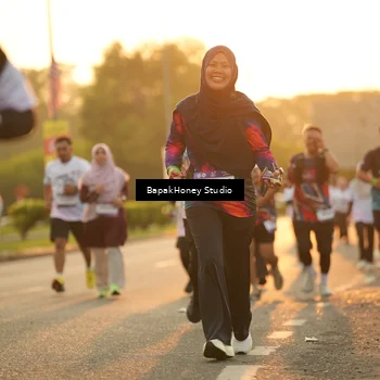 Runner Photo 7676669