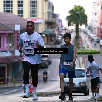 Runner Photo 7676678