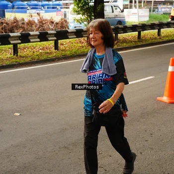 Runner Photo 7676679