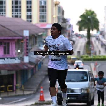 Runner Photo 7676697