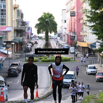 Runner Photo 7676700