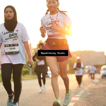 Runner Photo 7676704