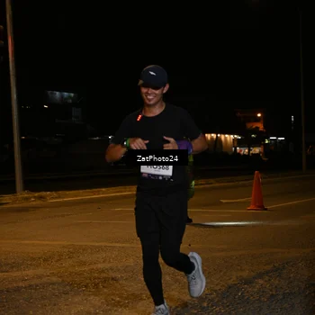 Runner Photo 7676722