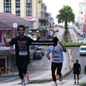 Runner Photo 7676728