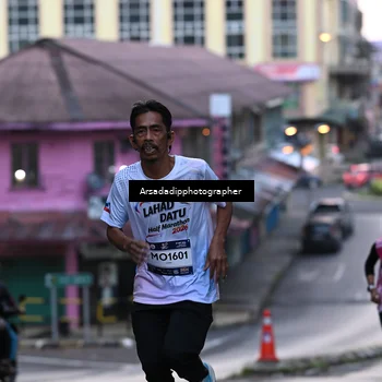 Runner Photo 7676736