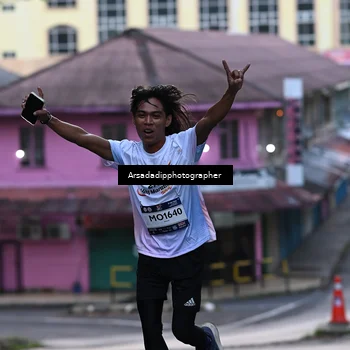 Runner Photo 7676741
