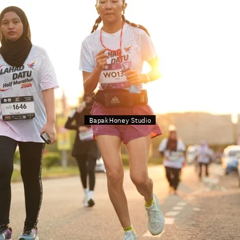 Runner Photo 7676753