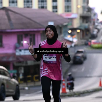 Runner Photo 7676758