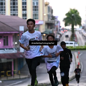 Runner Photo 7676761