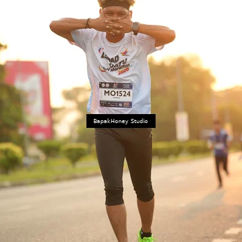 Runner Photo 7676763
