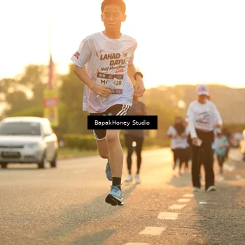 Runner Photo 7676768