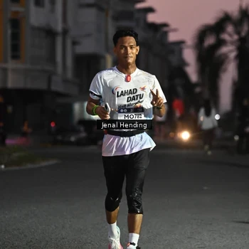 Runner Photo 7676779