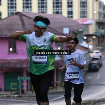 Runner Photo 7676782