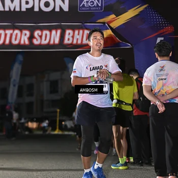 Runner Photo 7676783