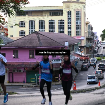 Runner Photo 7676823