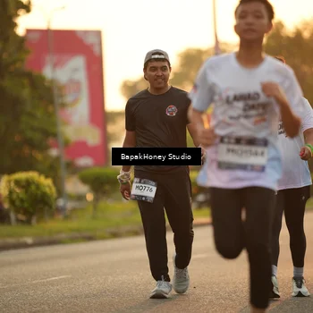 Runner Photo 7676832