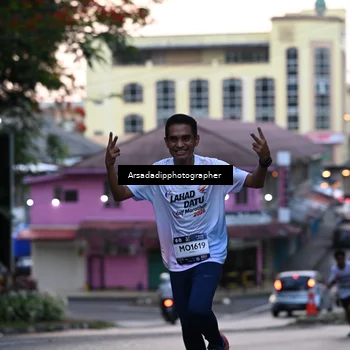 Runner Photo 7676844