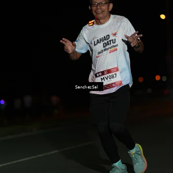 Runner Photo 7676852