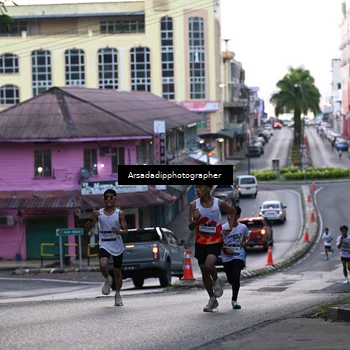 Runner Photo 7676864