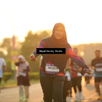 Runner Photo 7676880