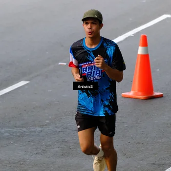 Runner Photo 7676895