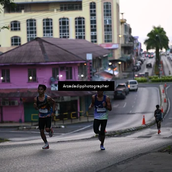 Runner Photo 7676898