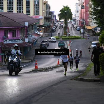 Runner Photo 7676912