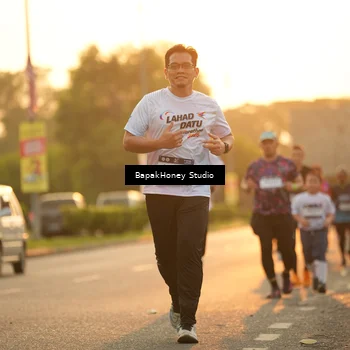 Runner Photo 7676930