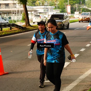 Runner Photo 7676940