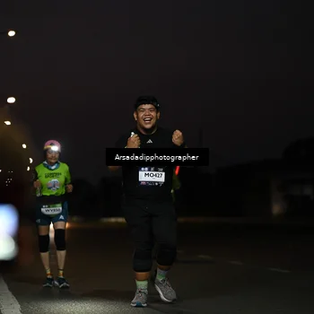 Runner Photo 7676944