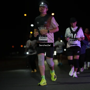 Runner Photo 7676973