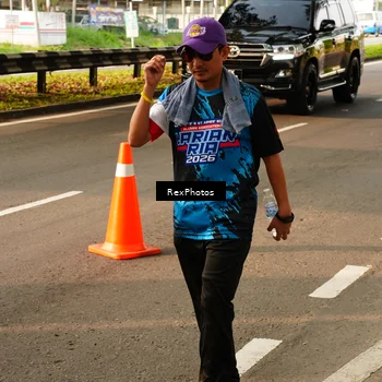 Runner Photo 7676981