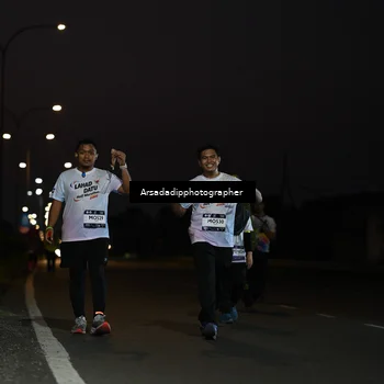 Runner Photo 7676983